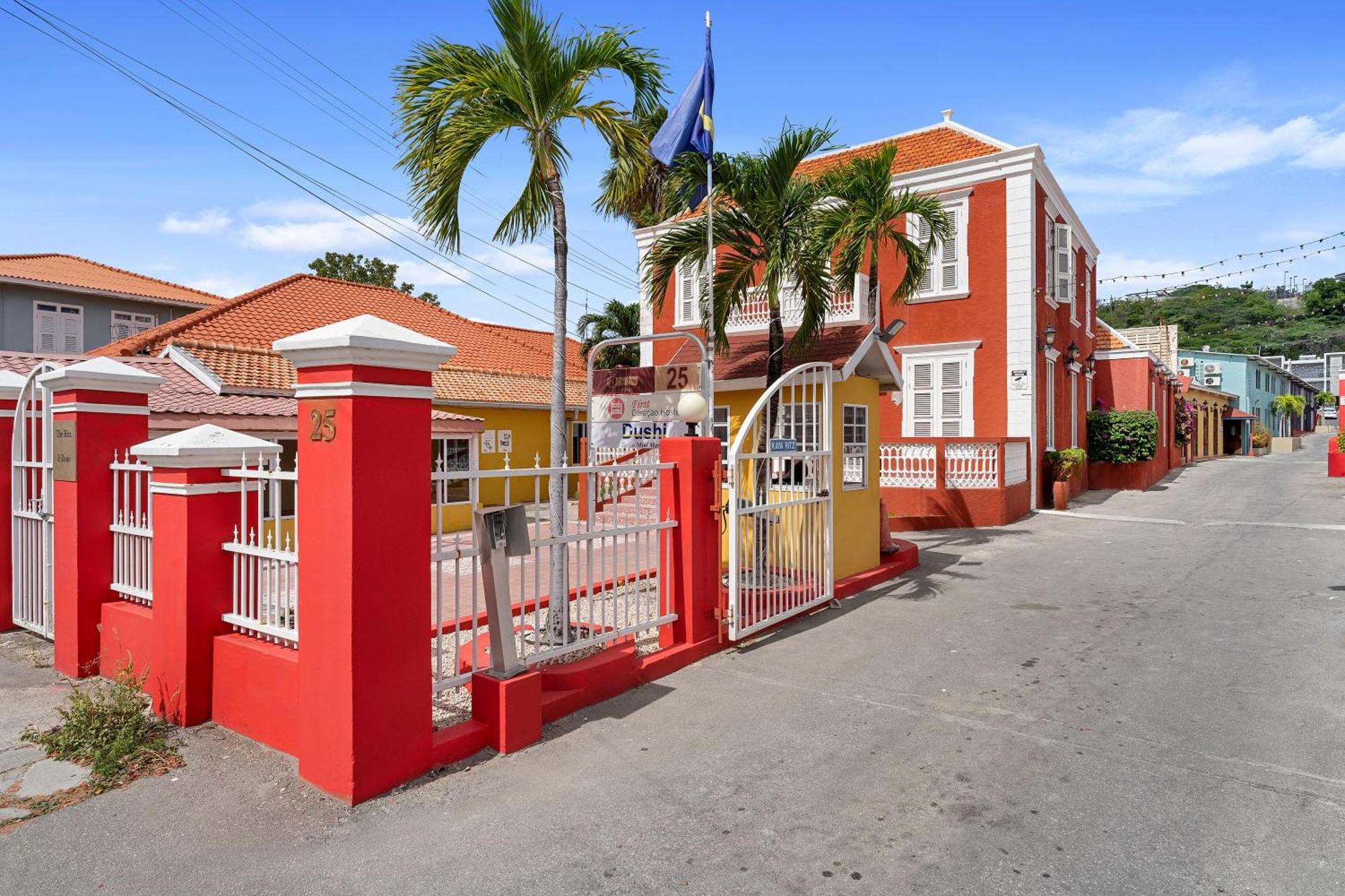 The Ritz Village (Adults Only) Willemstad Exteriér fotografie
